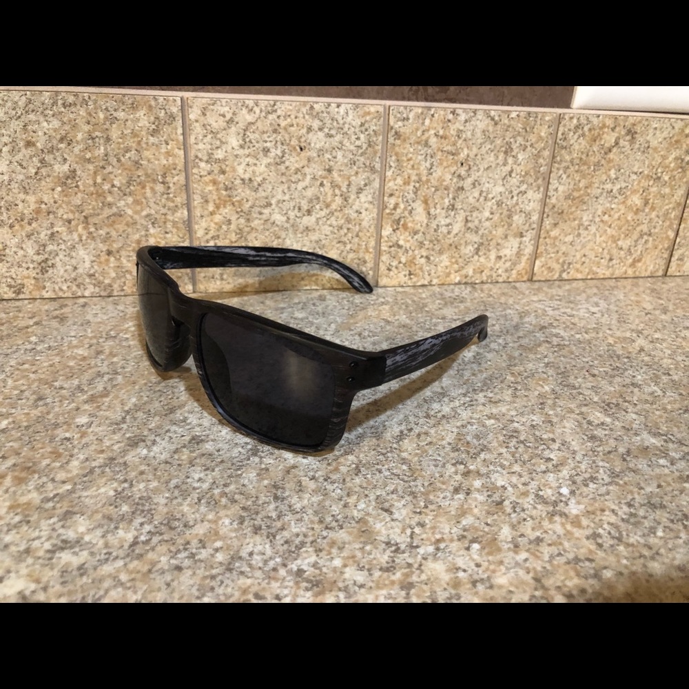Men’s sunglasses